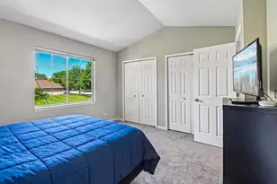 421 Lakeview Cir, Bolingbrook, IL 60440 - Photo 12