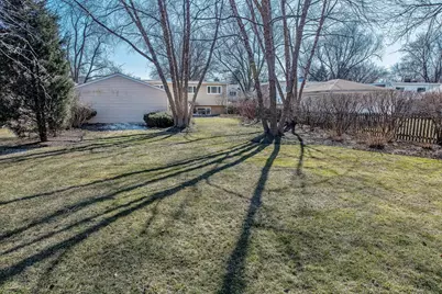 2322 Birchwood Avenue, Wilmette, IL 60091 - Photo 18