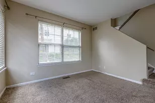 162 Fairfield Ln, Carol Stream, IL 60188 - Photo 16