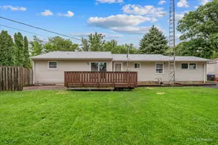 9011 W Sunset Dr, Wonder Lake, IL 60097 - Photo 4