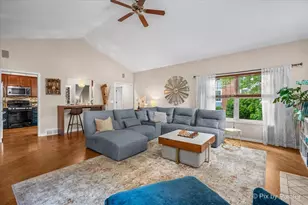 151 Center St, Crystal Lake, IL 60014 - Photo 8