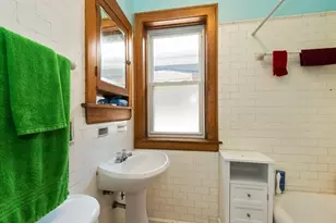 4101 W Oakdale Ave, Chicago, IL 60641 - Photo 10