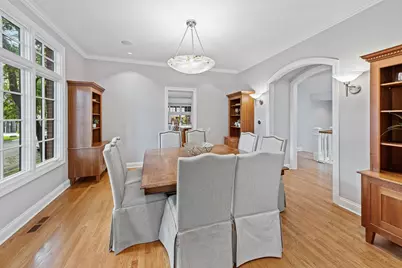 1852 W Wellington Avenue, Chicago, IL 60657 - Photo 10