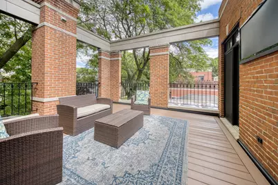 1852 W Wellington Avenue, Chicago, IL 60657 - Photo 28