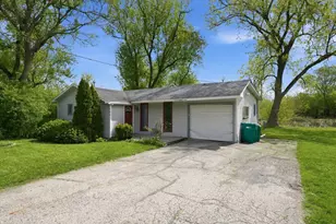 703 Il Route 59 Rte, Ingleside, IL 60041 - Photo 2