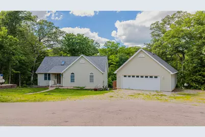 19 Chairtree Court, Putnam, IL 61560 - Photo 2