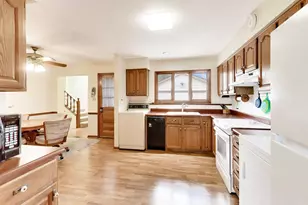 336 W Fremont Ave, Elmhurst, IL 60126 - Photo 10