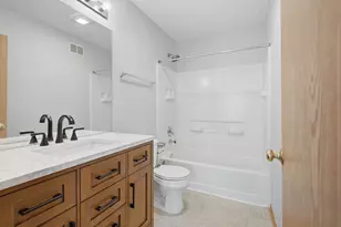 1758 Edith Ln, Aurora, IL 60504 - Photo 20