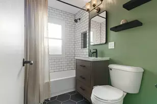 638 N Lombard Ave, Lombard, IL 60148 - Photo 12