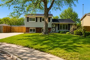 117 Galewood Dr, Bolingbrook, IL 60440 - Photo 1