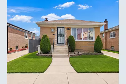 8630 S Kilbourn Avenue, Chicago, IL 60652 - Photo 1