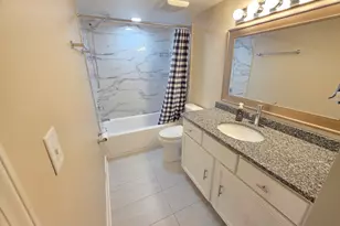 1950 Kenilworth Cir, Hoffman Estates, IL 60169 - Photo 12