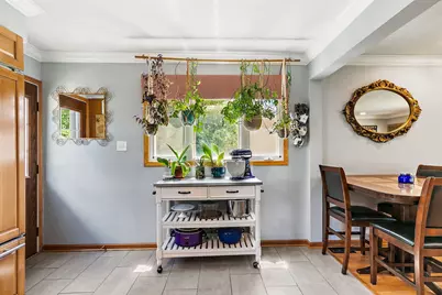 117 S Erie Street, Wheaton, IL 60187 - Photo 8