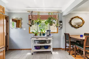 117 S Erie St, Wheaton, IL 60187 - Photo 8