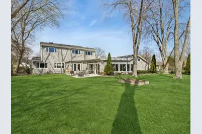 819 S Beverly Lane, Arlington Heights, IL 60005 - Photo 2