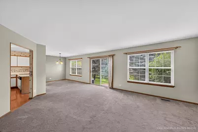 738 Silk Oak Lane, Crystal Lake, IL 60014 - Photo 4
