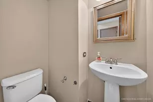 738 Silk Oak Ln, Crystal Lake, IL 60014 - Photo 10