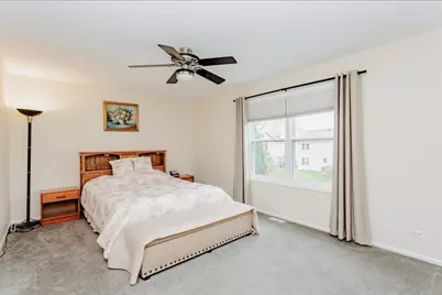 814 Dunhill Drive, Buffalo Grove, IL 60089 - Photo 12