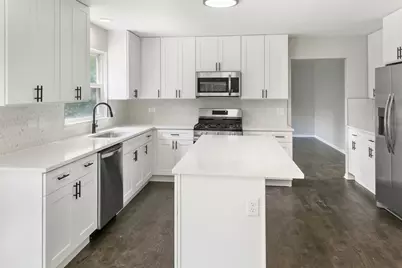 600 Brookstone Road, Grayslake, IL 60030 - Photo 6