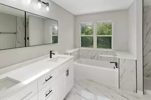 600 Brookstone Rd, Grayslake, IL 60030 - Photo 26
