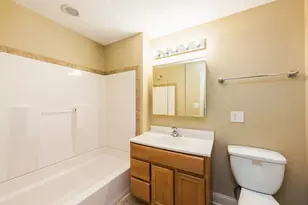 4244 W Wrightwood Ave, Chicago, IL 60639 - Photo 6