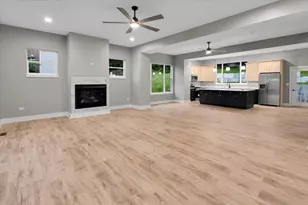 103 Northfield Dr, Minooka, IL 60447 - Photo 4