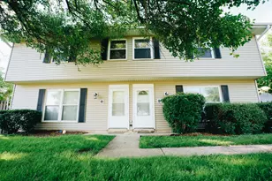 10W Fernwood Dr, Bolingbrook, IL 60440 - Photo 1