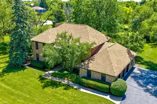14 James Dr, Hawthorn Woods, IL 60047 - Photo 6