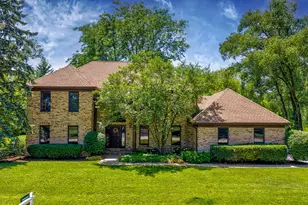 14 James Dr, Hawthorn Woods, IL 60047 - Photo 1