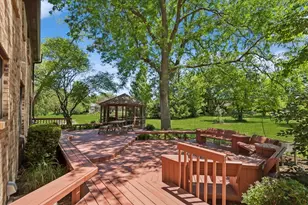 14 James Dr, Hawthorn Woods, IL 60047 - Photo 32