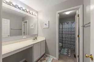200 Brompton Ct, Oswego, IL 60543 - Photo 20
