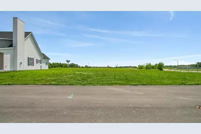 2076 Waters Edge Drive, Minooka, IL 60447 - Photo 2