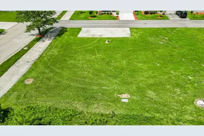 2072 Waters Edge Drive, Minooka, IL 60447 - Photo 6