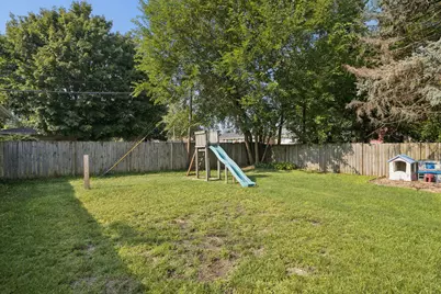 1106 Roosevelt Avenue, Joliet, IL 60435 - Photo 18