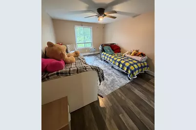 801 Garden Circle #6, Streamwood, IL 60107 - Photo 2