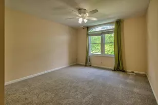 8 Steck Ct, Bolingbrook, IL 60440 - Photo 16