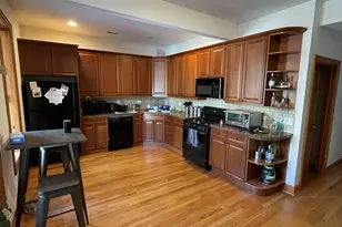 3736 N Sheffield Ave, Chicago, IL 60613 - Photo 10