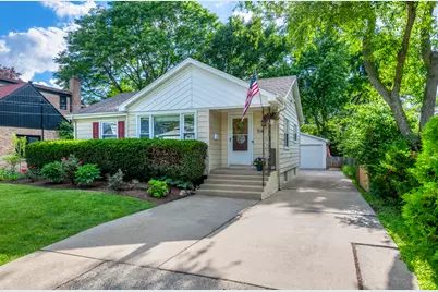 714 Chestnut Street, Deerfield, IL 60015 - Photo 1