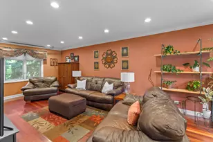 2100 59th St, Downers Grove, IL 60516 - Photo 6