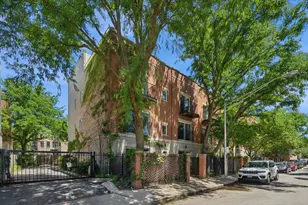 2524 W Bloomingdale Ave, Chicago, IL 60647 - Photo 2