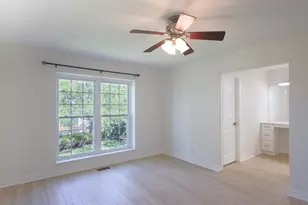 37 Carey Ln, Streamwood, IL 60107 - Photo 16