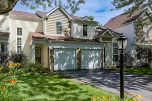 37 Carey Ln, Streamwood, IL 60107 - Photo 1