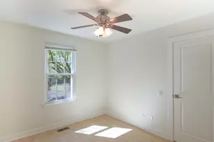 37 Carey Ln, Streamwood, IL 60107 - Photo 22