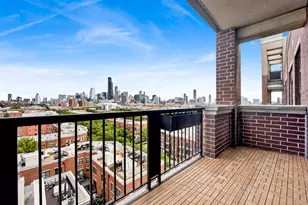 811 W 15th Pl, Chicago, IL 60608 - Photo 4