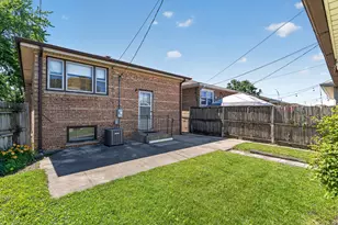 7811 McVicker Ave, Burbank, IL 60459 - Photo 32