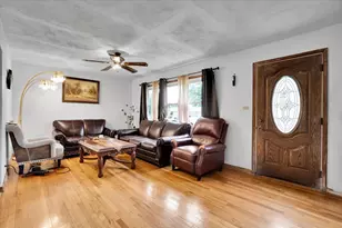 8949 Olympic Dr, Bridgeview, IL 60455 - Photo 4
