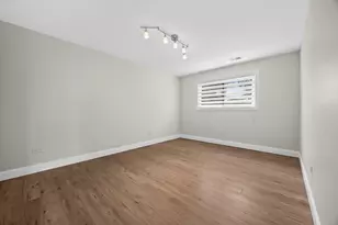 7610 S 88 Ct, Justice, IL 60458 - Photo 10