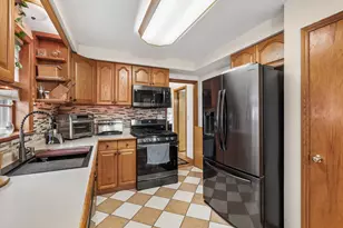 7535 N Octavia Ave, Chicago, IL 60631 - Photo 8
