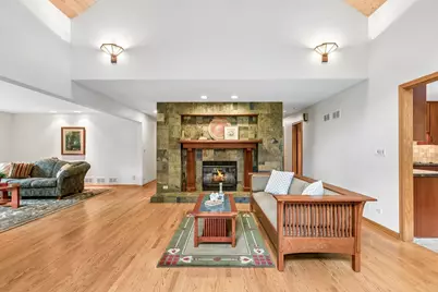 14 Brierwoods Lane, Hawthorn Woods, IL 60047 - Photo 12
