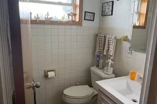 3215 Ernst St, Franklin Park, IL 60131 - Photo 8